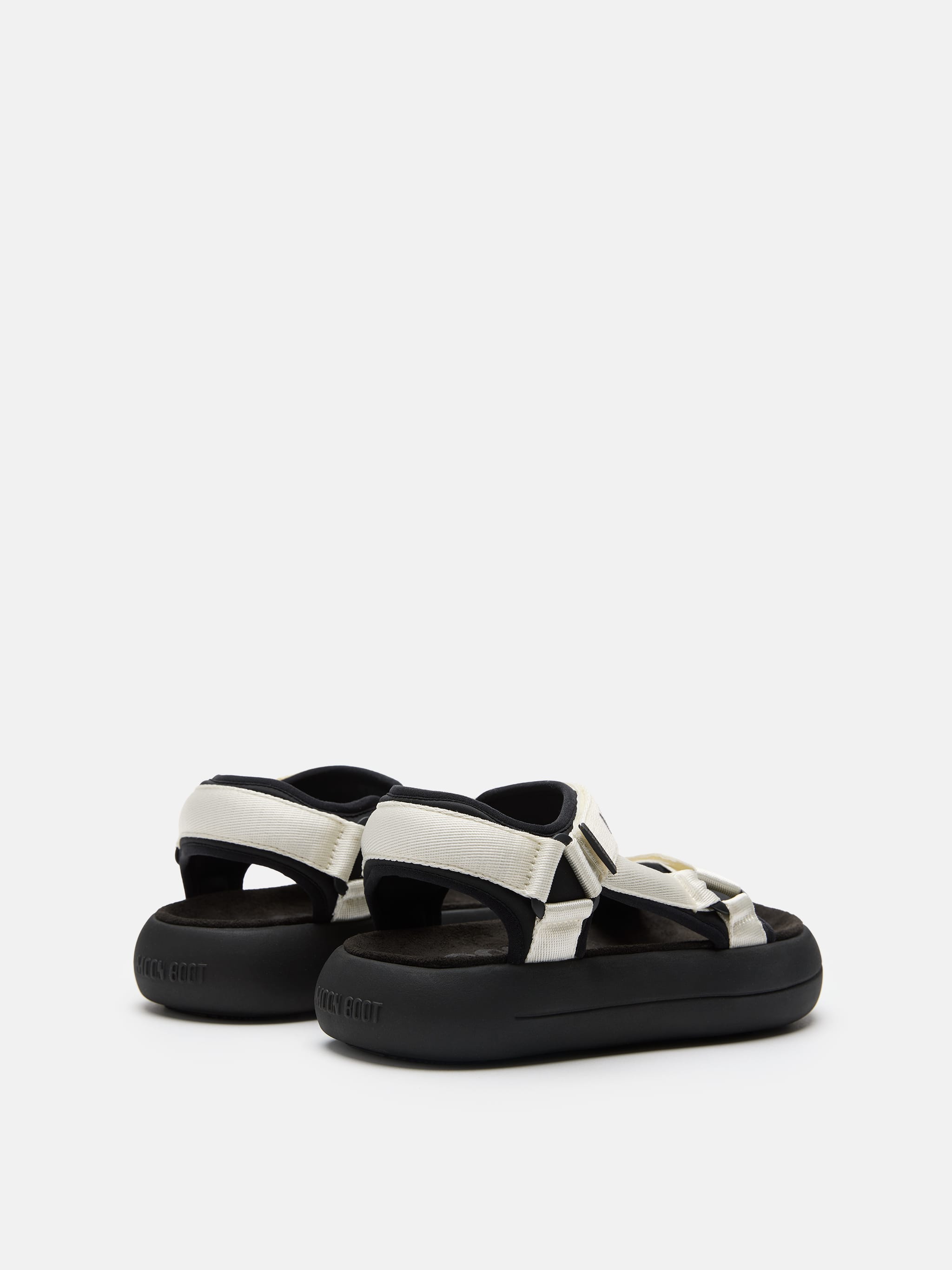 SUPER SANDALE NOIR ET BLANC