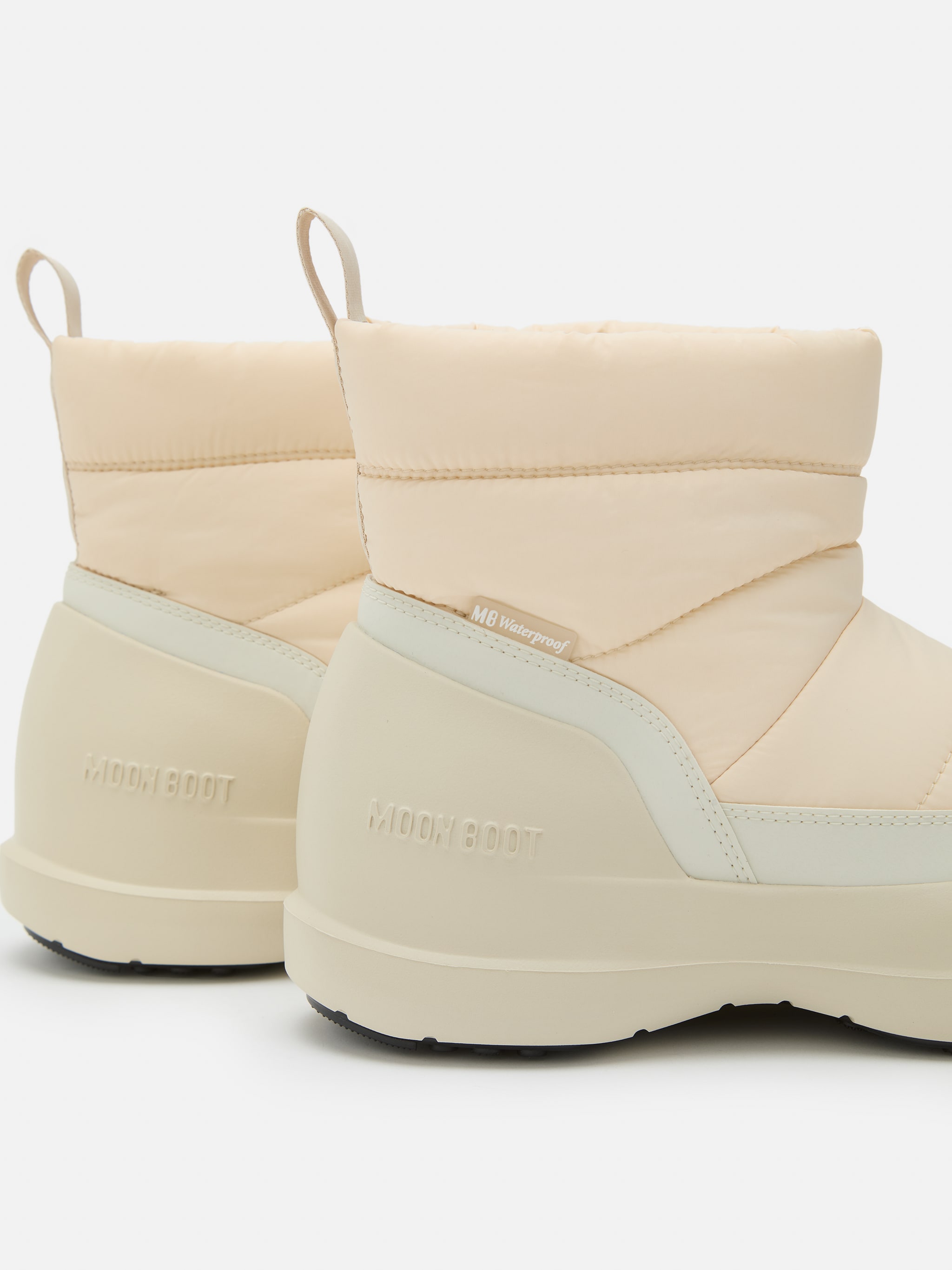 BOTTE PUFFY MEZZALUNA