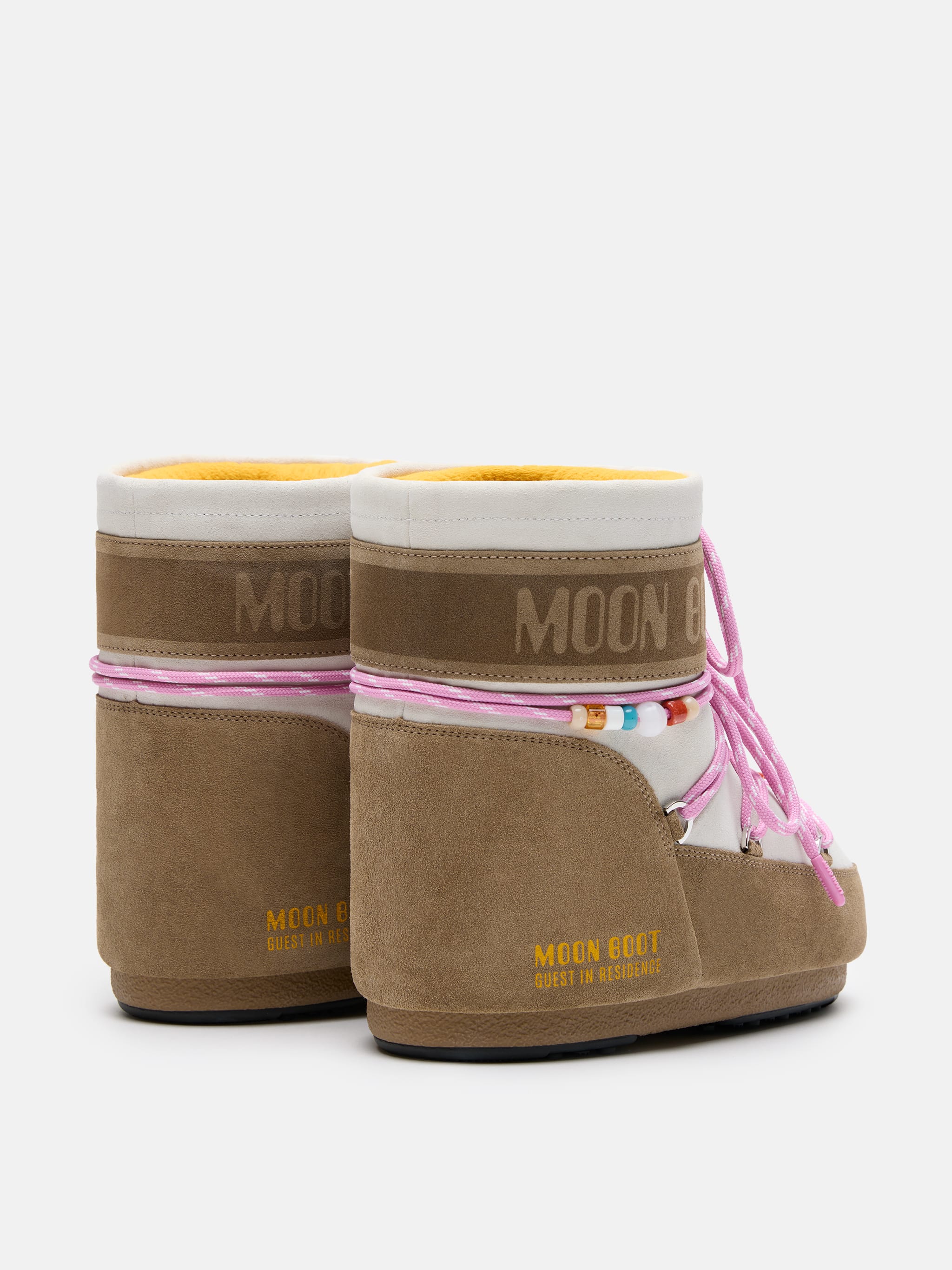 MOON BOOT X GUEST IN RESIDENCE ICON LOW MIEL & SABLE À BILLETTES EN SUÈDE