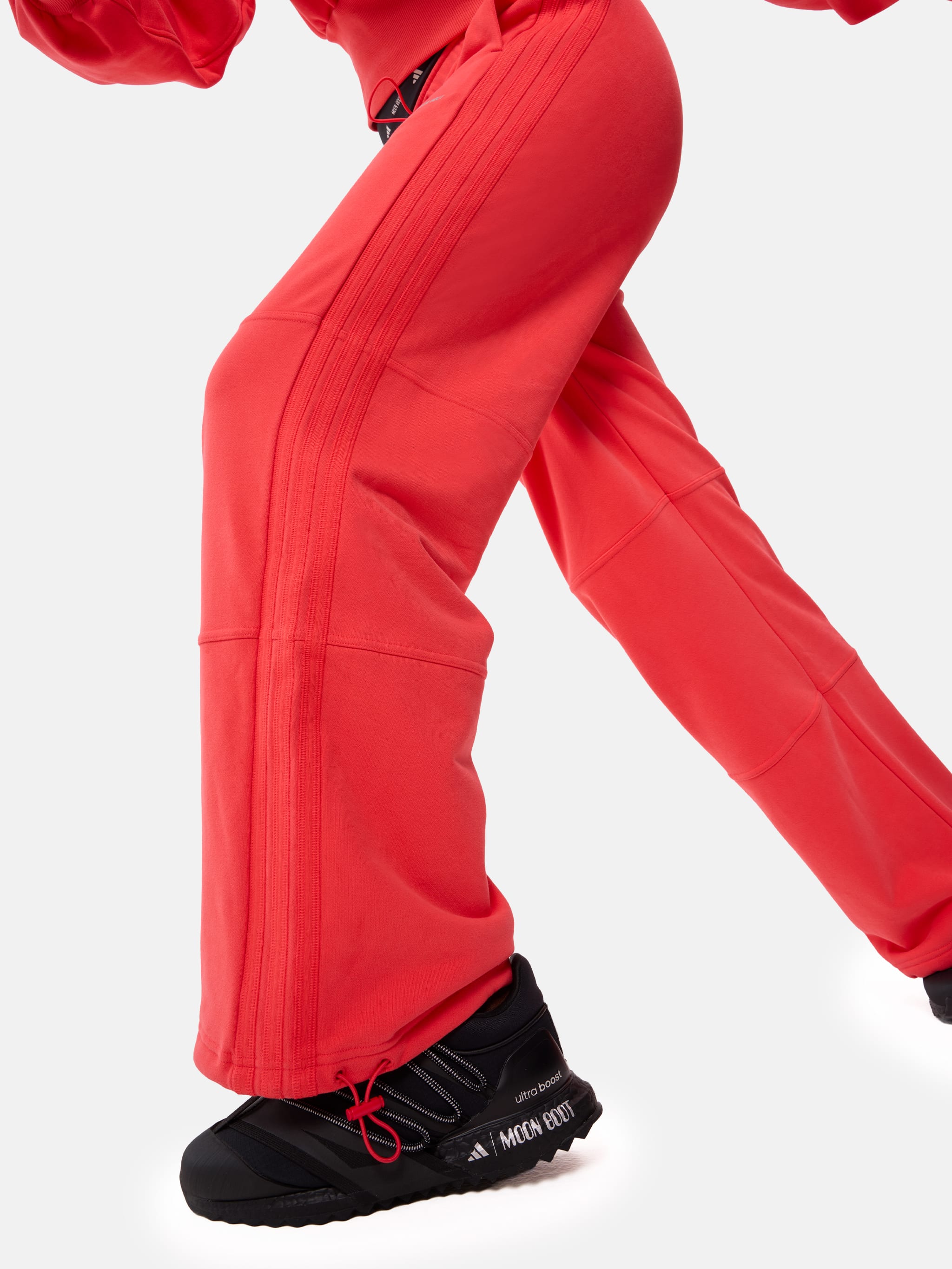 PANTALON DE SUITE ADIDAS X MOON BOOT ROUGE
