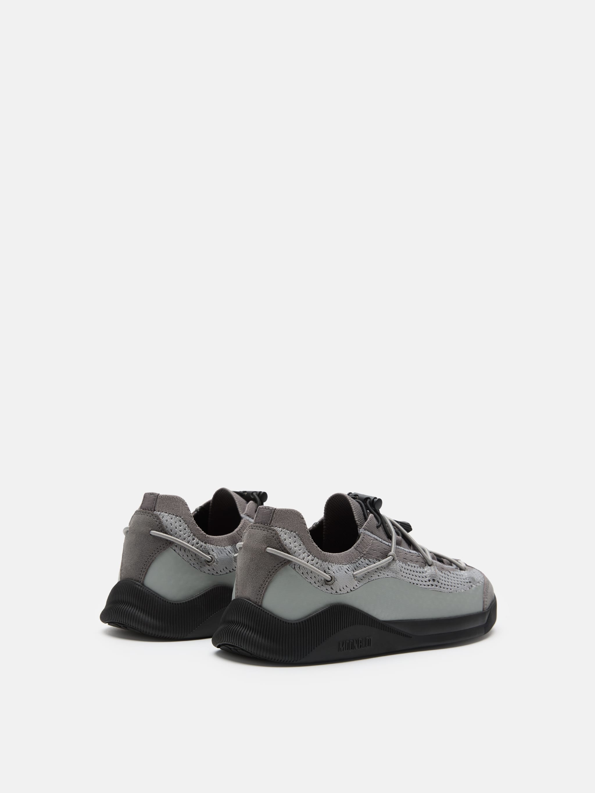 CHAUSSURES DE MODE LUMIÈRE DE LUNE GRIS